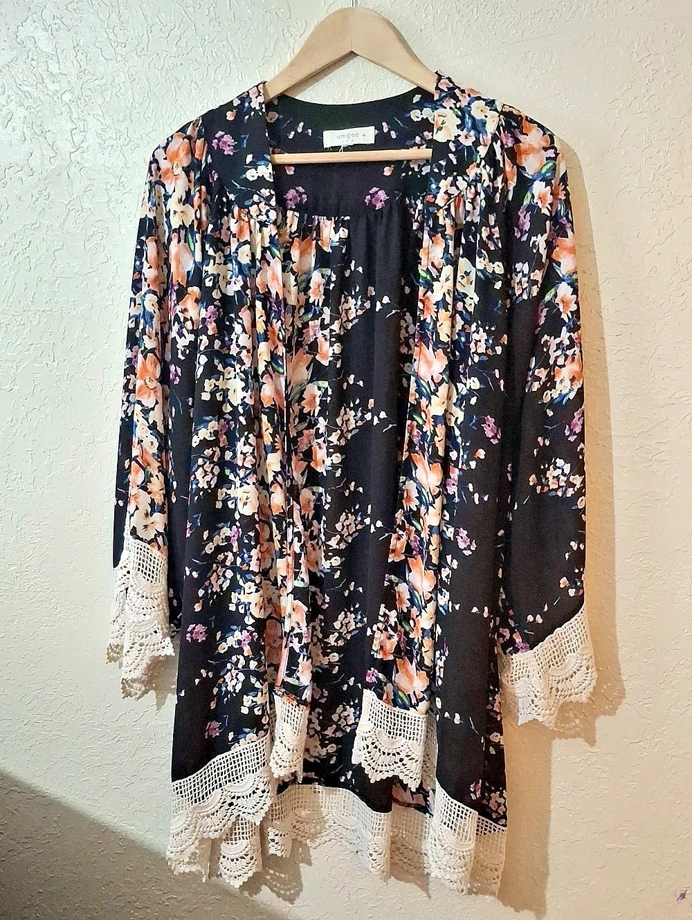 Umgee Floral Print Open Front Kimono Cardigan with Crochet Trim Floral Lace Trim